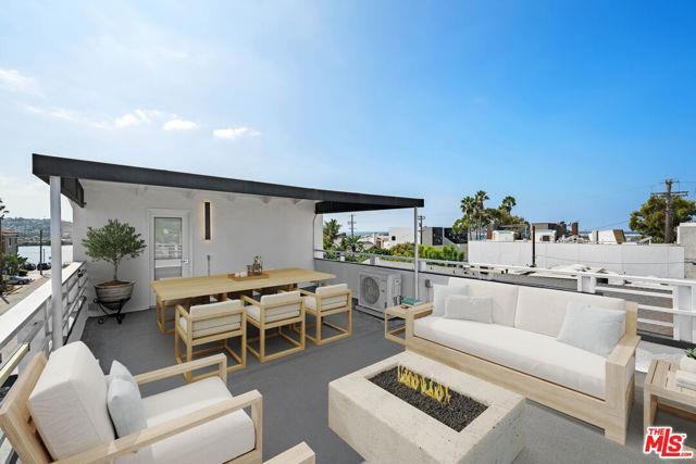 Building Photo - 29 Yawl St