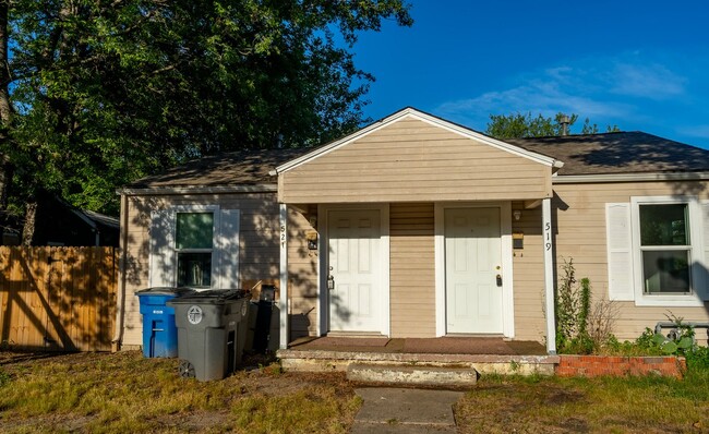 Building Photo - 519 N Hudson Ave Duplex