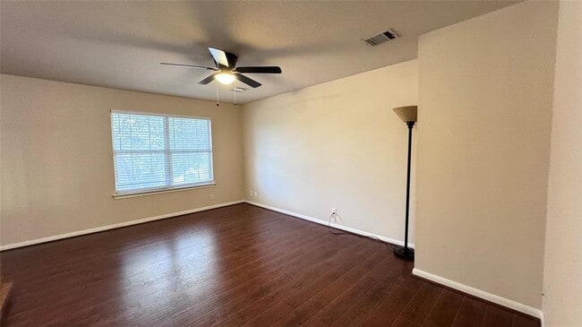 Building Photo - 2211 Bent Bow Dr