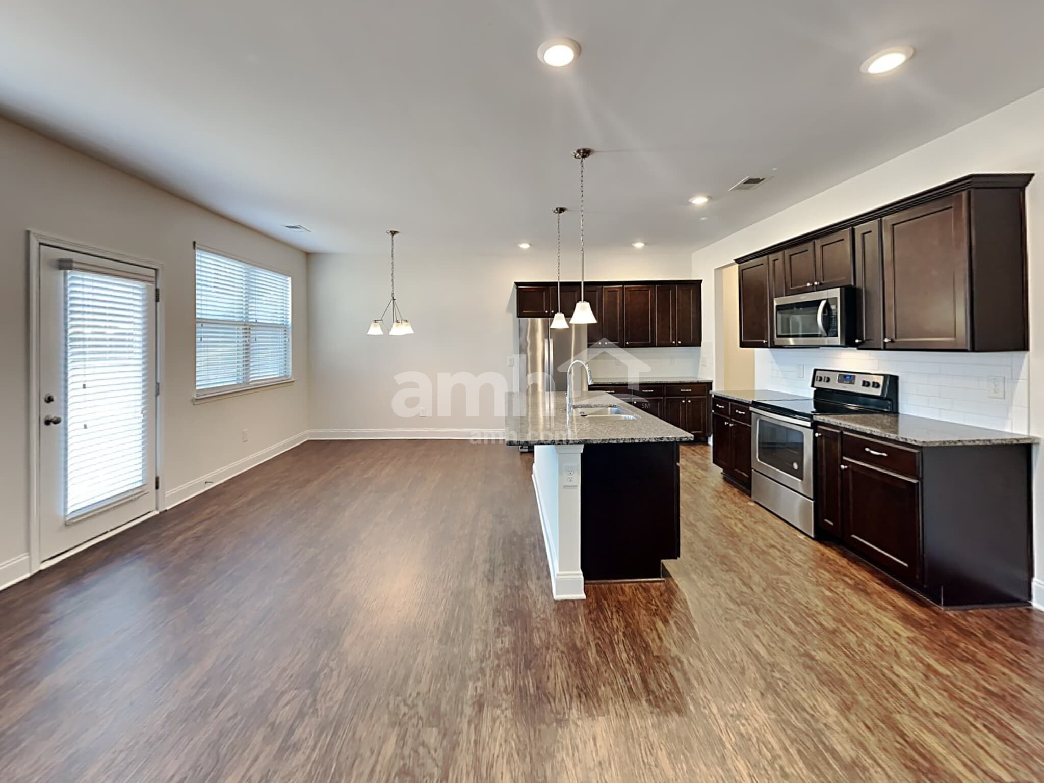 Building Photo - 141 McBee St