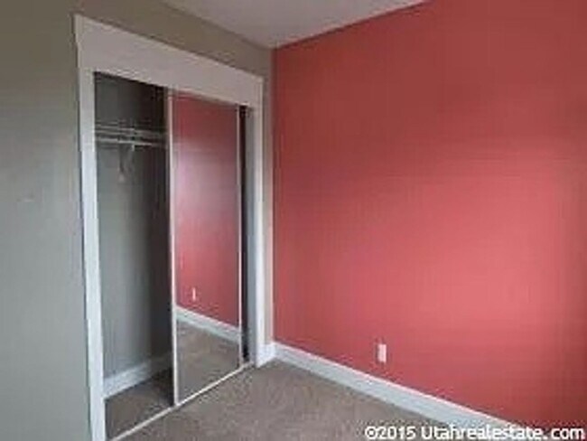 Building Photo - Lehi 3 Bedroom Town Home Pets OK