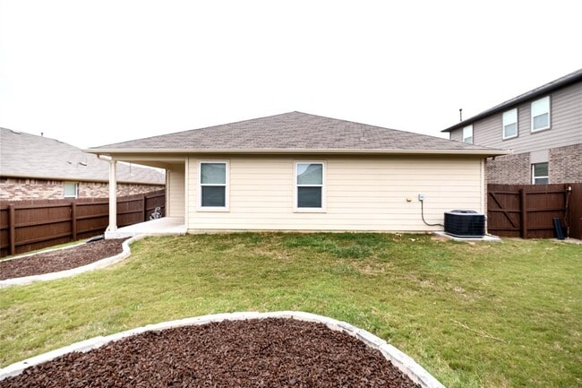 Building Photo - 266 Screech Owl Dr