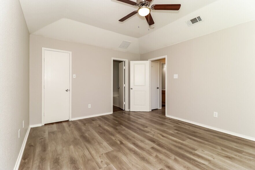 Building Photo - 14101 Black Gold Trail