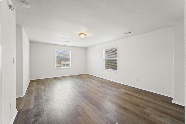 Building Photo - 14286 Empanada Dr