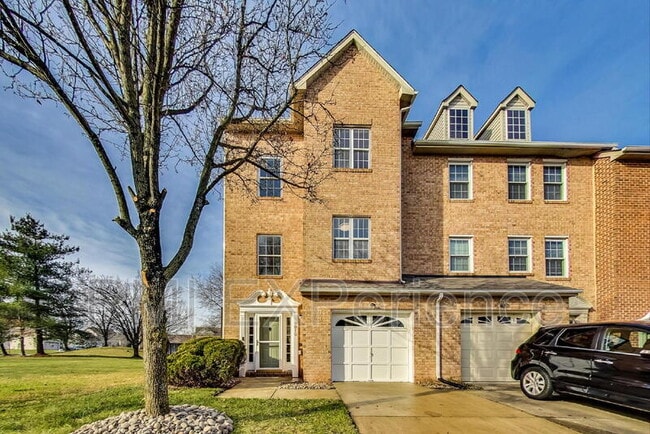 Primary Photo - 9010 Hardesty Dr