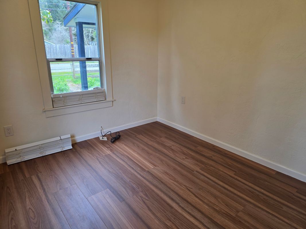 Building Photo - 2381 Elk Valley Cross Rd