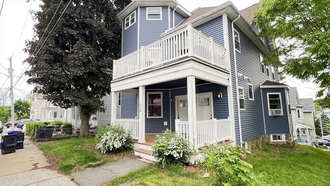 Building Photo - 54 Crescent Ave