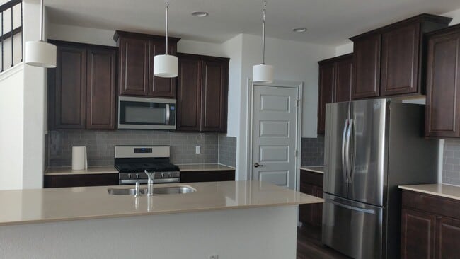 Building Photo - 300 Staunton Dr