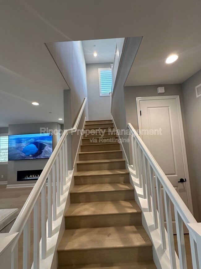 Building Photo - 97 S Nevada Ave