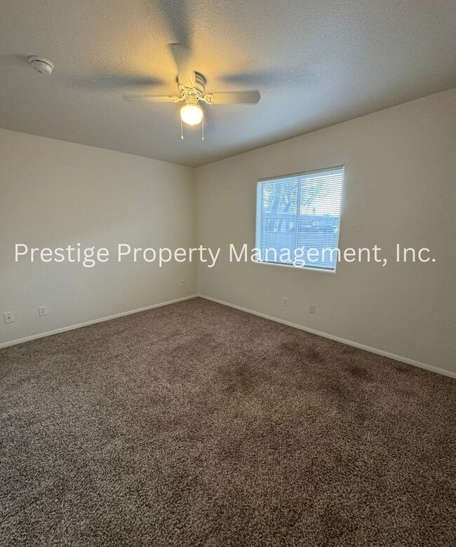 Building Photo - 4bd 2ba located in central Tucson!!!