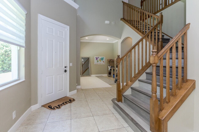 Building Photo - 4655 Cadiz Cir