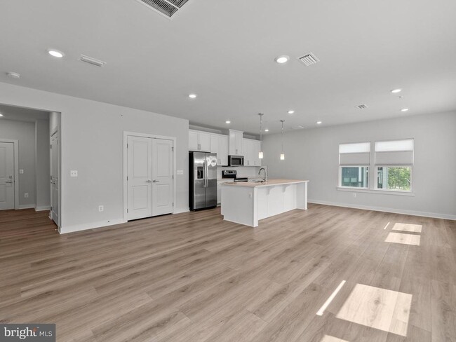 Building Photo - 12865 Mosaic Pk Wy