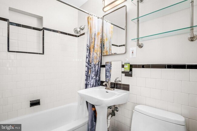 Building Photo - 2238 Meridian St