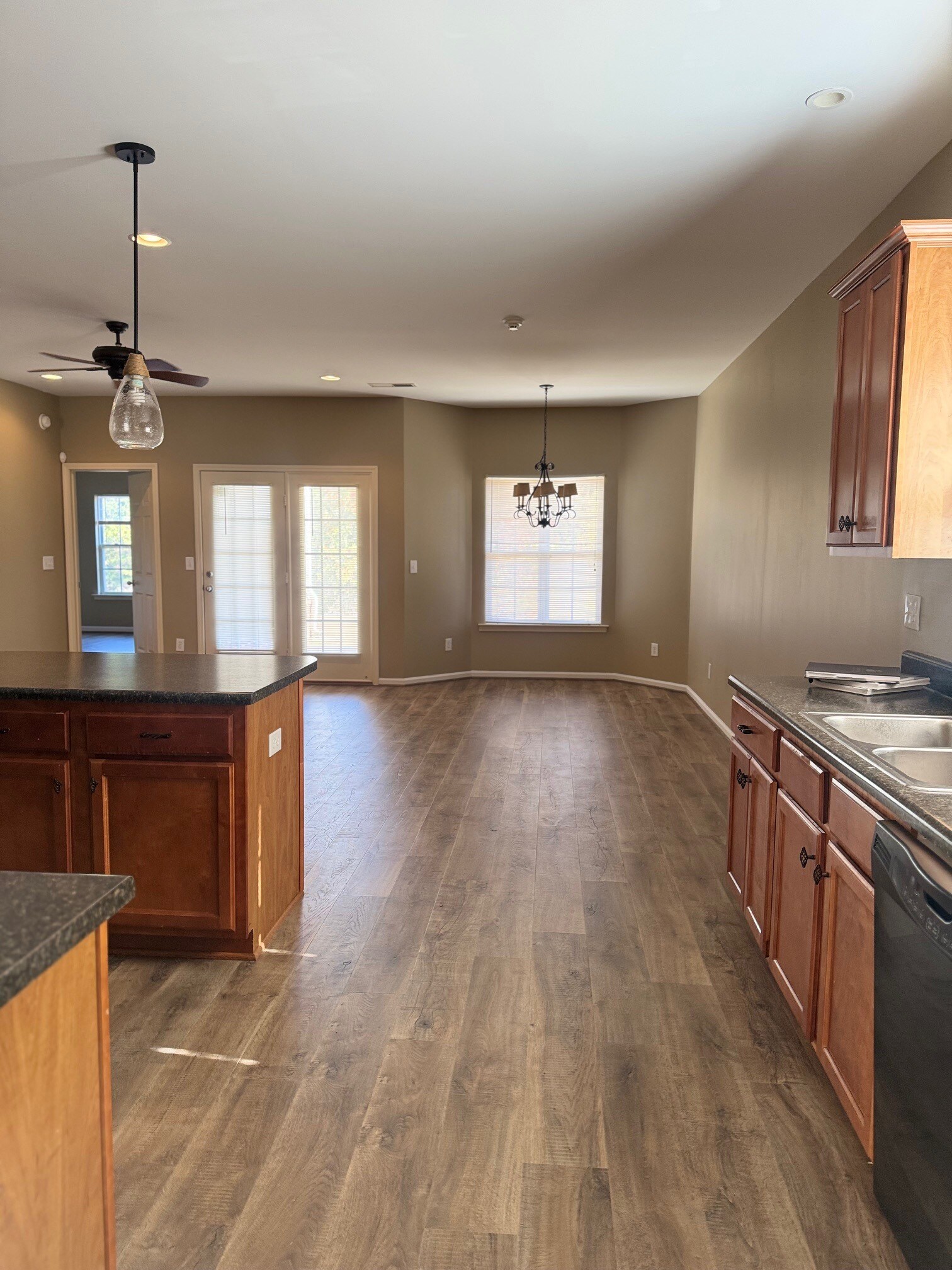 Building Photo - 1017 Fairbank Ln