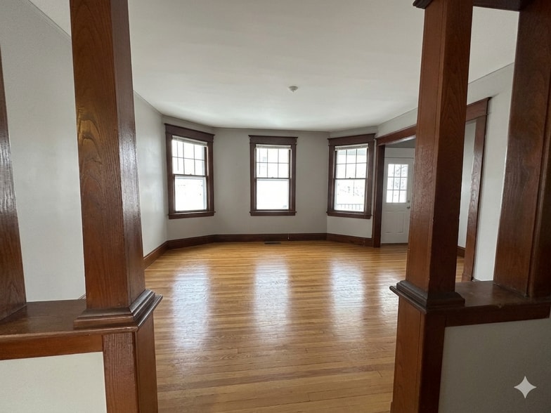 Living room - 282 New Scotland Ave