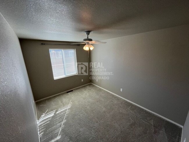 Building Photo - 3644 Ronald Reagan Ave