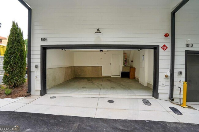 Building Photo - 1815 Gotham Ln NE