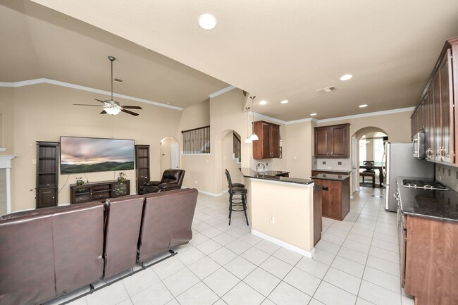 Building Photo - 28523 Pleasant Forest Dr