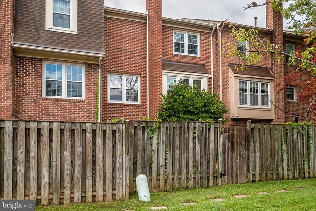 Building Photo - 3133 Windwood Farms Dr
