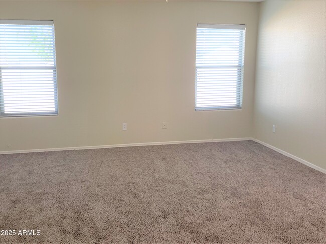 Building Photo - 7220 S 55th Dr
