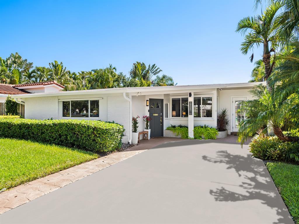 Building Photo - 1900 NE 19th St