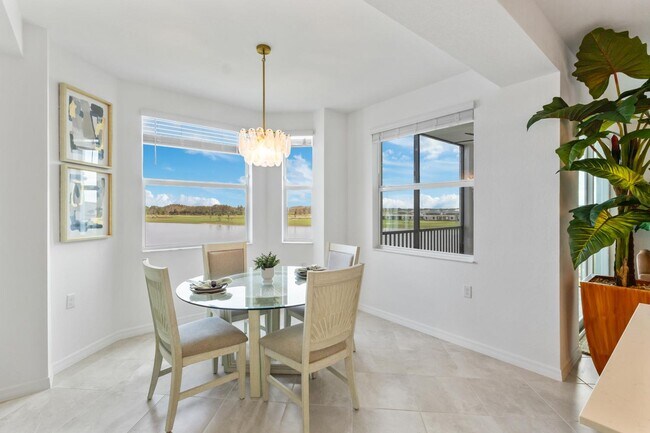 Building Photo - 15375 Grn Acrs Ave