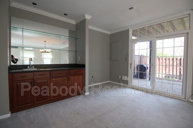 Building Photo - 6423 Little Potters Ln