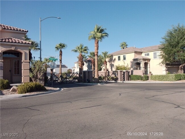 Building Photo - 6211 Sugartree Ave