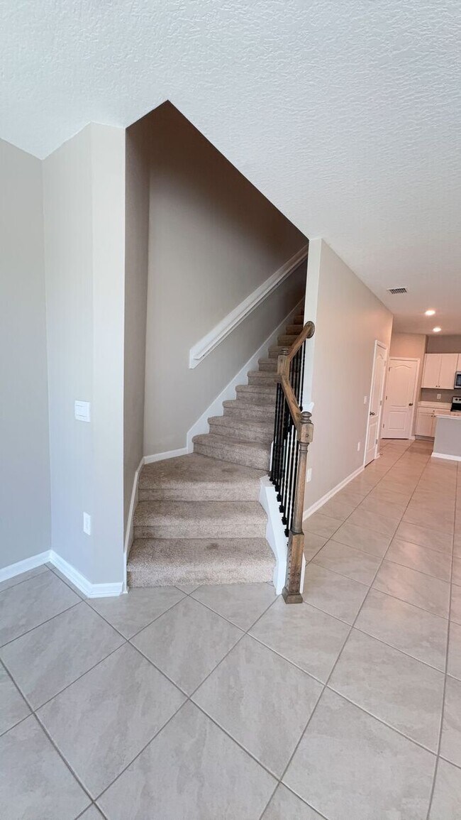 Building Photo - 263 Redbud Rd