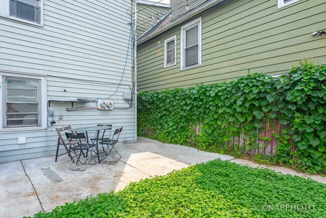 Building Photo - 3108 N St Louis Ave