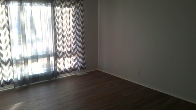 Building Photo - 9663 Yorkshire Estates Dr