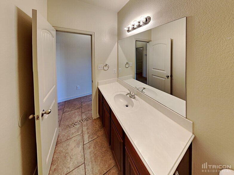 Building Photo - 12432 Hunters Mill Trail