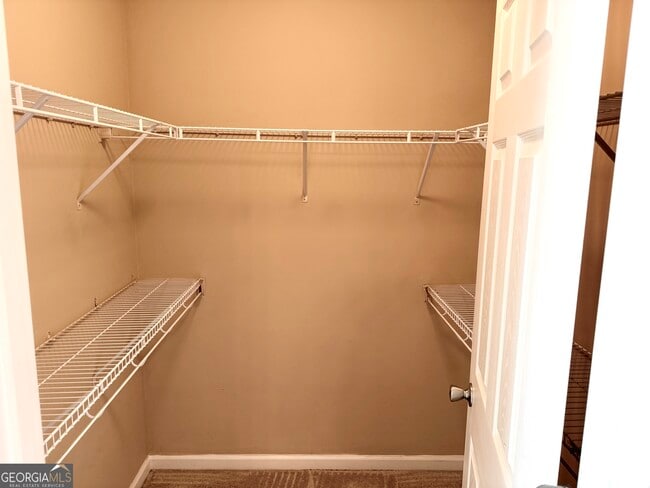 Building Photo - 2390 Camden Oak Way