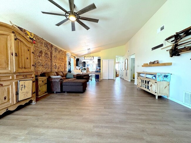 Building Photo - East El Paso 3 bed Refrig A/C with Gorgeous Yard!