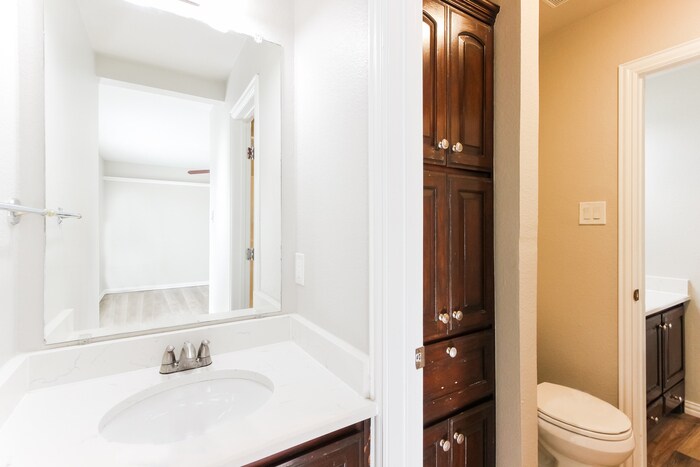 Building Photo - 6618 Coral Ln