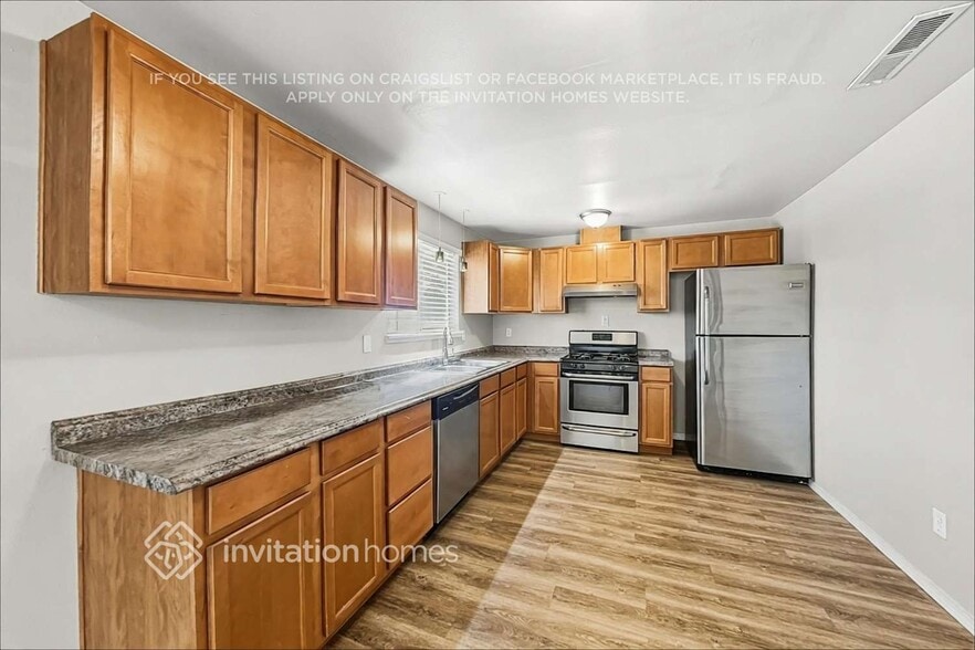 Building Photo - 2528 Platte Ct S