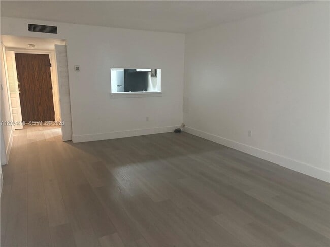 Building Photo - 484 NW 165th St