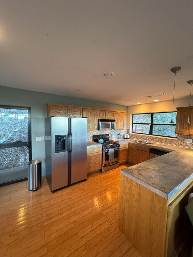 Building Photo - 2-Bed, 1-Bath Mountain Cabin Retreat with ...