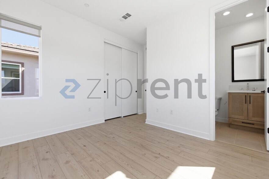 Building Photo - 75249 Buckley Dr