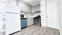 Building Photo - 167 Sands St