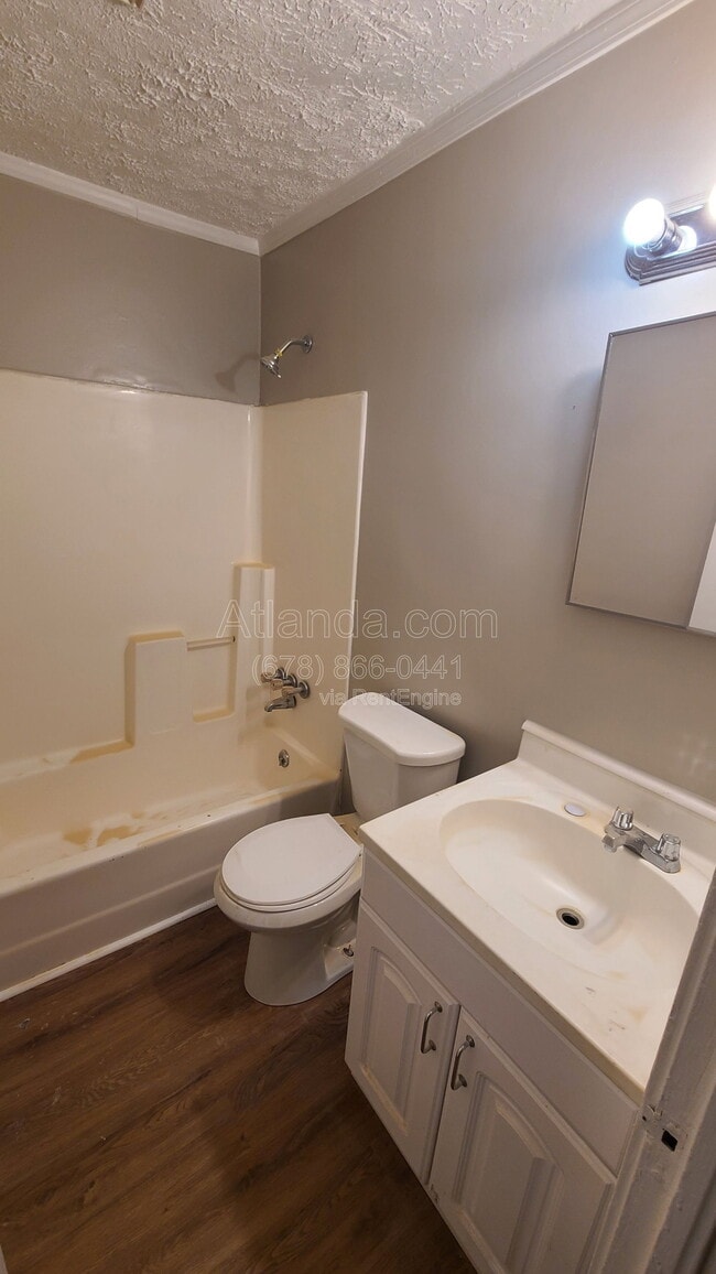 Building Photo - 2242 Lawson Way