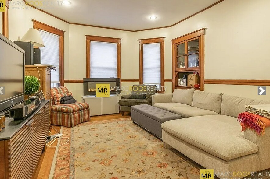 Building Photo - 236 Concord Ave