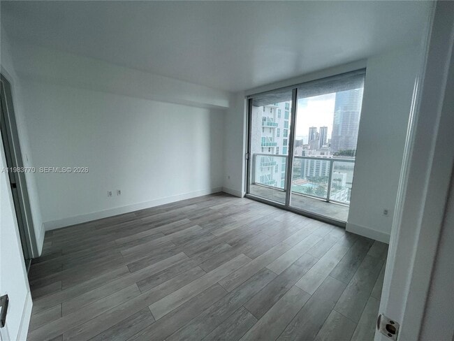 Building Photo - 55 SE 6th St