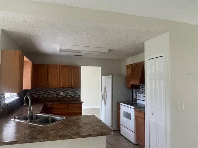 Building Photo - 820 Blanc Ct