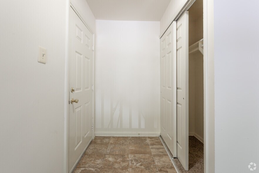 Liberty Place - 2 Bedroom, 1 Bath - Liberty Place
