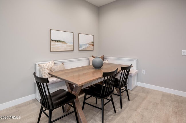 Building Photo - 6615 E Libby St