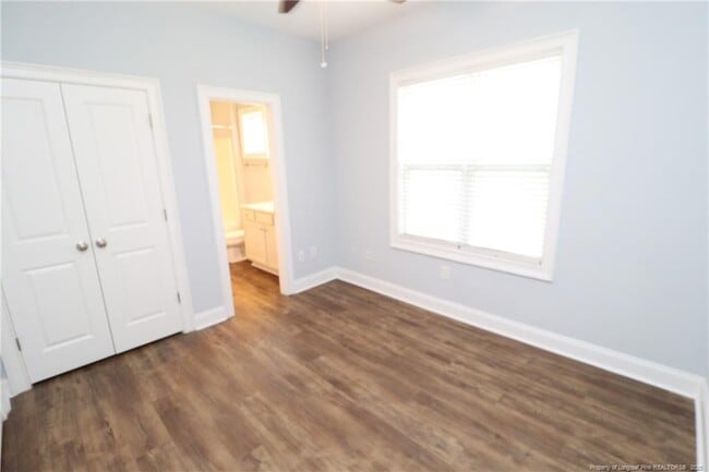 Building Photo - 5013 Sunny Creek Ln