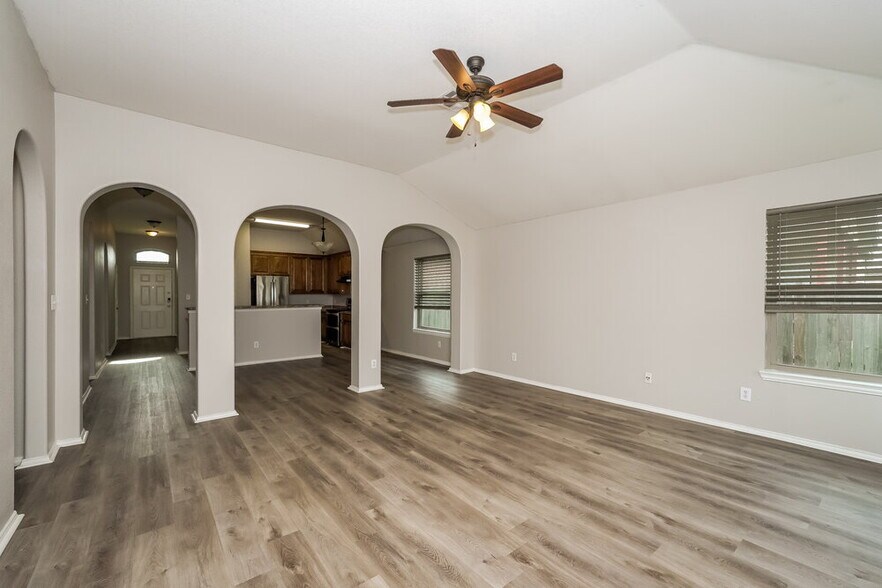 Building Photo - 9324 Cynthia Ct