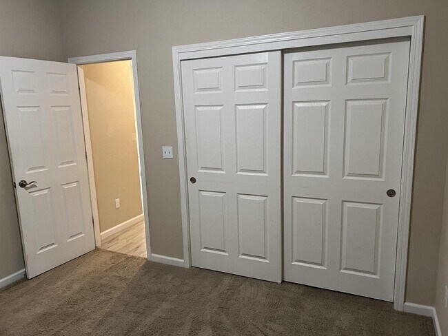 Building Photo - 4321 Paulson Ln