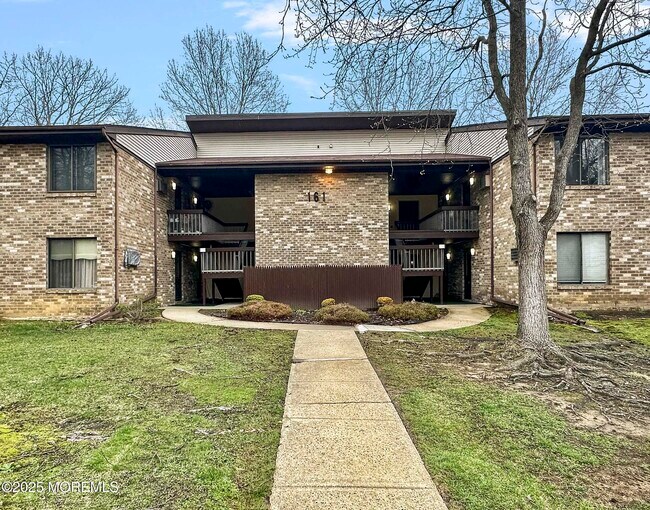 Primary Photo - 161 Cross Slope Ct